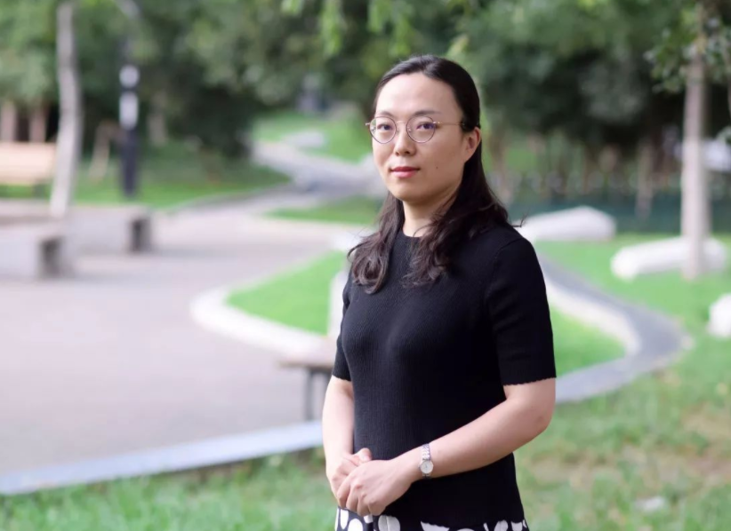 想进入985高校当老师，你需要具备三项条件，仅博士学位还不够