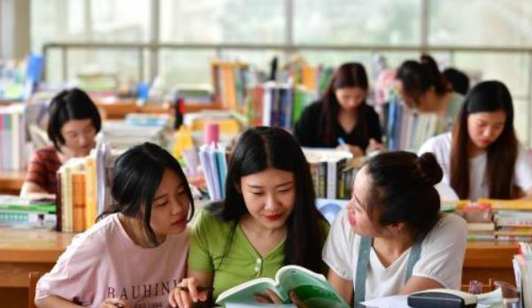 4位中南校花被名校保研，拿奖拿到手软的她们，还是一个寝室的