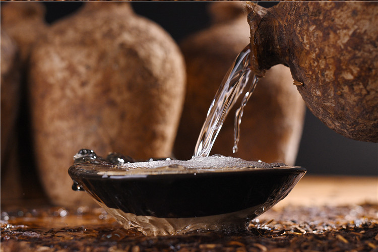 封坛原浆酒价格及图片贵州茅台镇天然洞藏老坛封藏原浆酒厂家