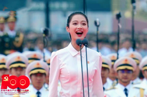 中国传媒大学校花冯琳，她实习去了哪？实习时如何做出适合的选择