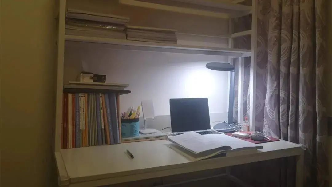 “我来自负1000米深井！” 备战法考，你可能不是最难的那个……