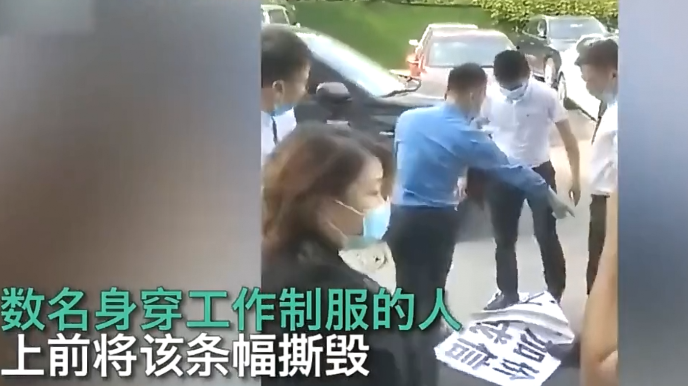 网曝奥迪4S店销售人员群殴客户，店员：客户先动手，我们上去拉架，警方已介入