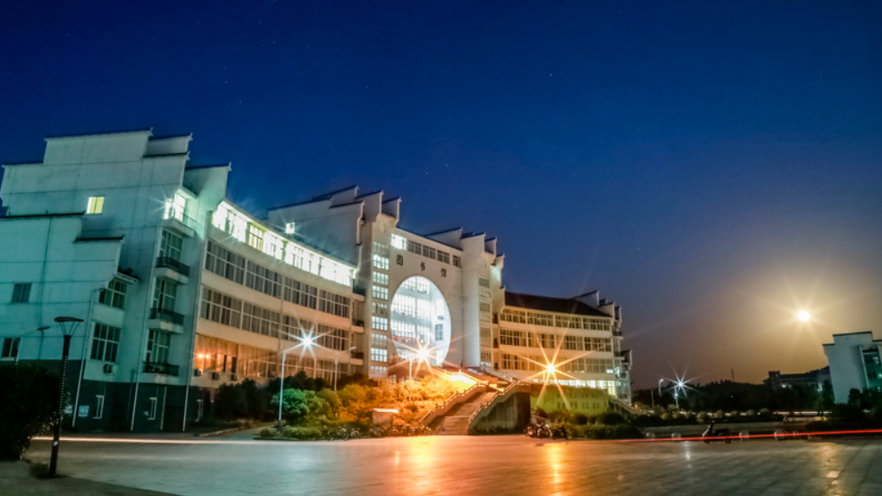 二本压线能读公立大学吗？这4所大学分数低，适合低分考生捡漏