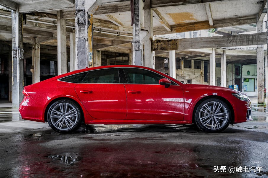 仍是完美情人？全新奥迪A7 Sportback试驾报告
