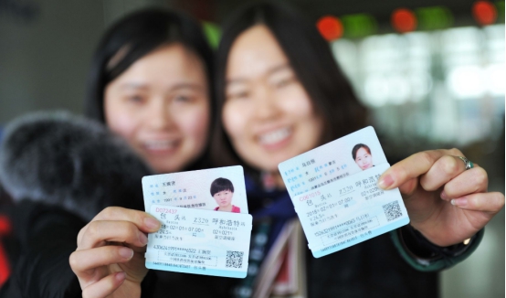 大学生“半价”就能买火车票，中学生为什么不能？很多人不知道