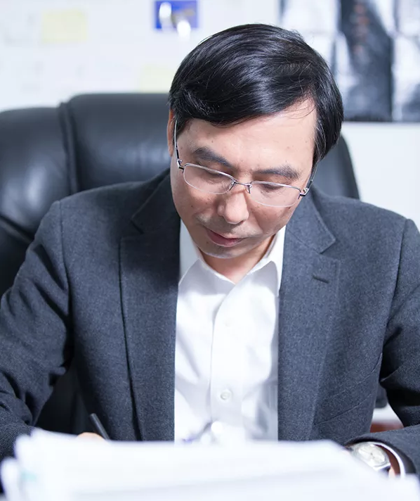 中科院破格晋升！他的成果被美、德、法、日等国应用，在人民大会堂接受表彰！