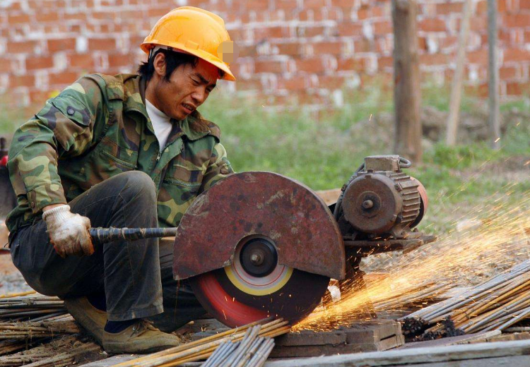 大学生要不要谈恋爱？最好别谈，学业有成后的恋爱更甜
