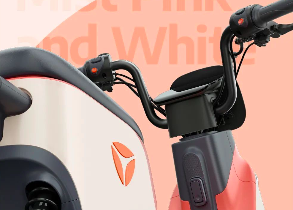 雅迪冠能二代DV6評測：搭載400W智感中置電機，續航可達100公里