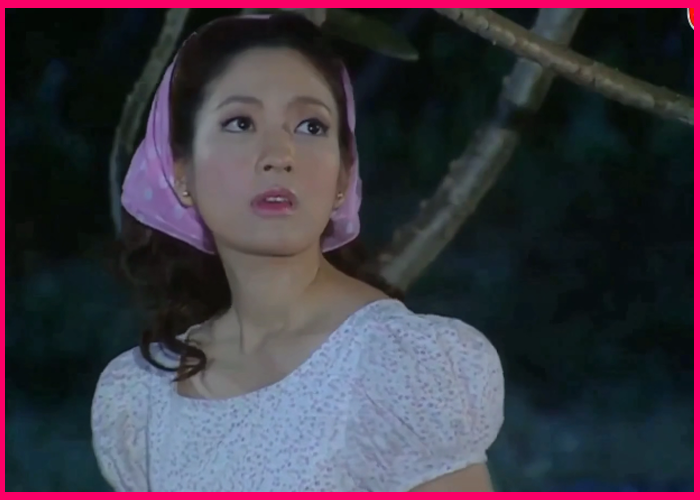 虽然不是黑色，但在泰国电视剧里最能穿的应该是她吧。