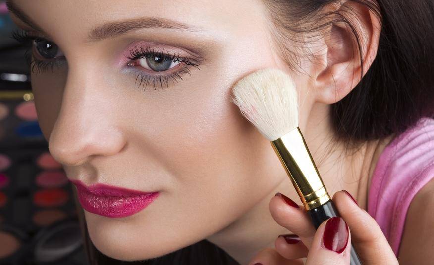 打造深邃颜，用对高光三步走