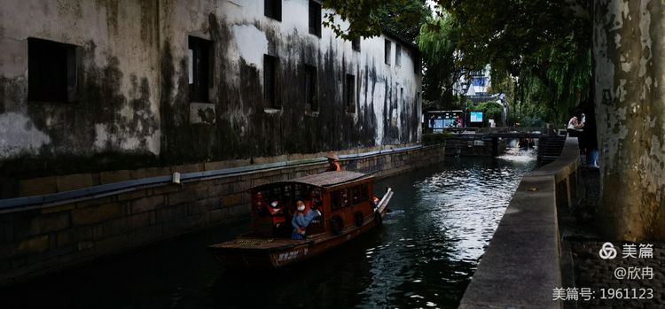 桂雨秋来，我轻轻的走进了姑苏