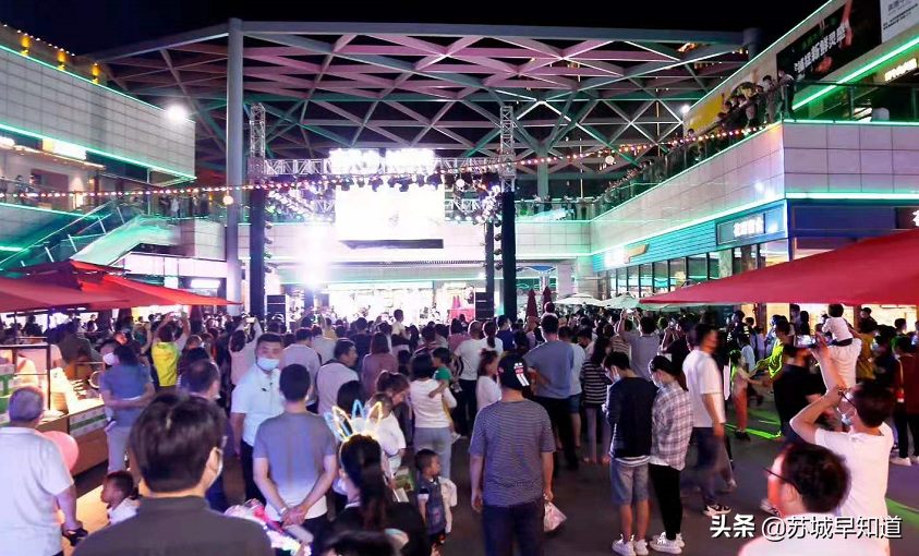 「送你一颗小红心」爱琴海陪你开启2021潮动新生活