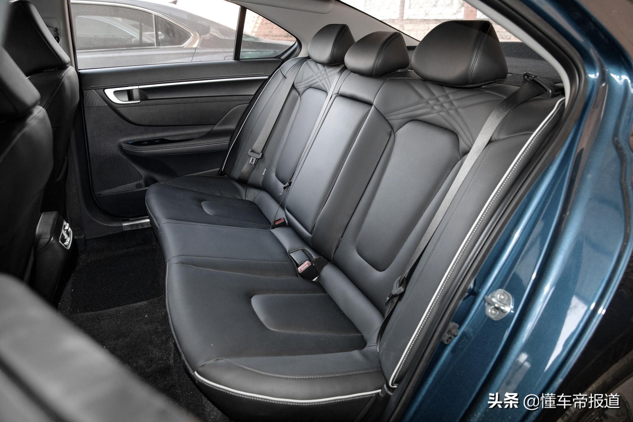 新车｜与MODEL 3同级，续航520公里，实拍现代名图EV