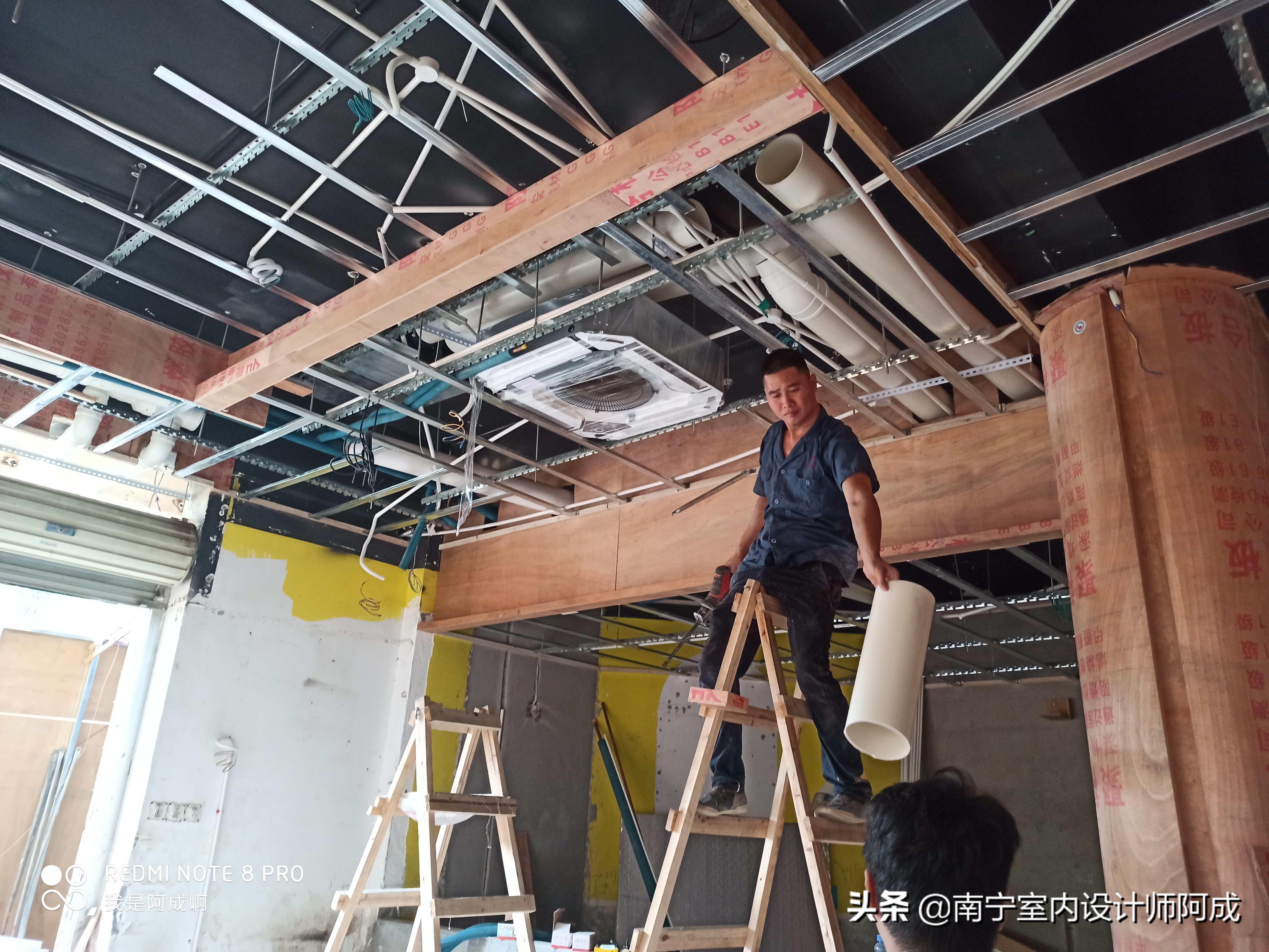 如果你有个异形结构店面，你会如何规划设计丨看看这家蛋糕店实景