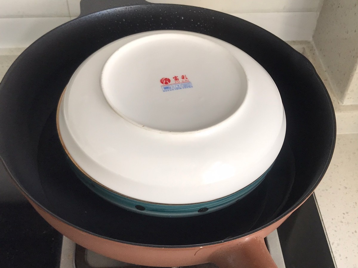 豆腐蒸鸡蛋的家常做法（7步鲜香入味爽滑好消化）