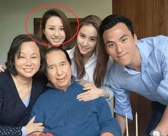 李連杰老婆利智李連杰老婆利智資料簡介