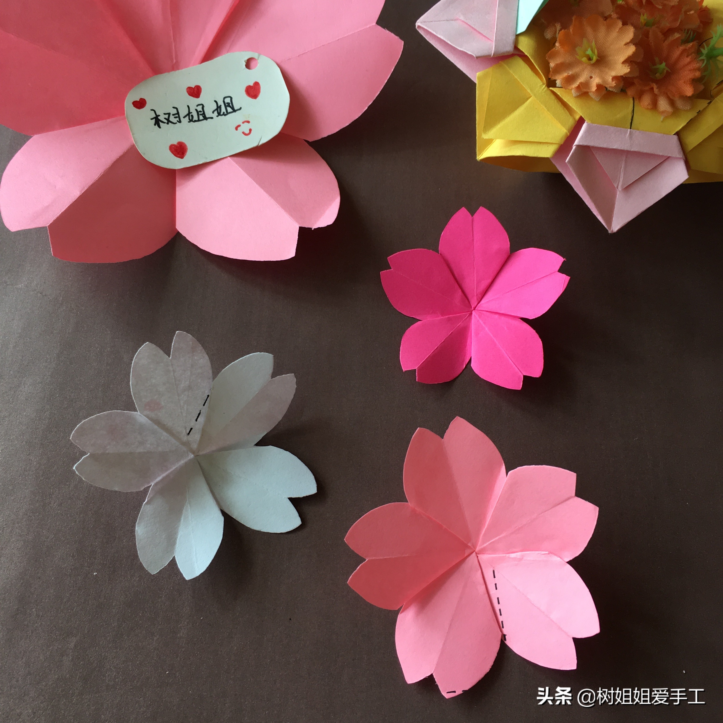 亲子折纸：立体感十足的樱花制作方法，只需要1张纸