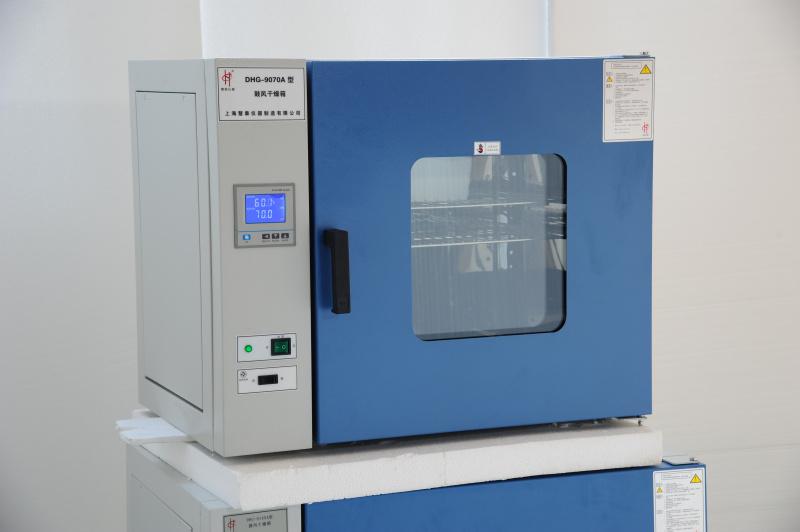烘箱的型号和生产厂家（实验室烘箱图片）