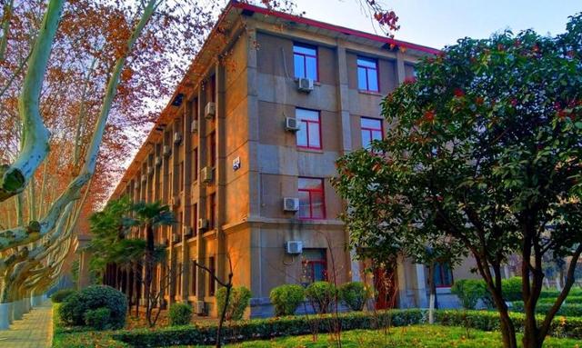 2021交通类高校排行榜，上海交大榜首实至名归，西安交大屈居第二