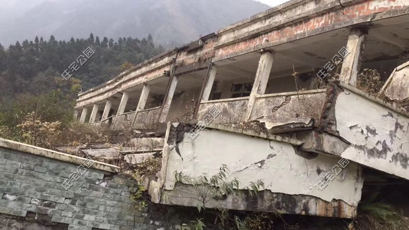 郎溪县中等专业学校（农村小伙预制板盖房）