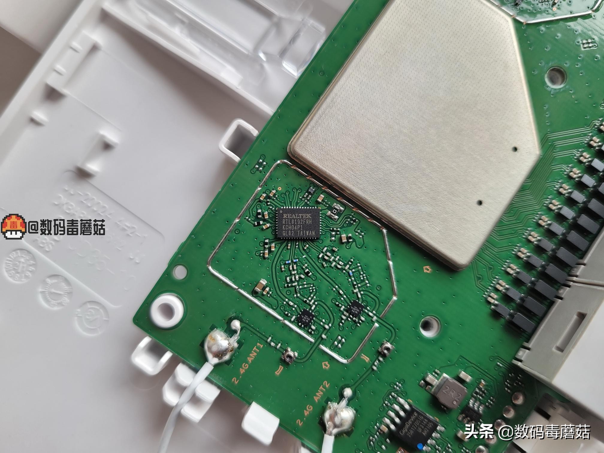 百元千兆路由新选择：荣耀路由X3 Pro 2021拆机&信号测试报告