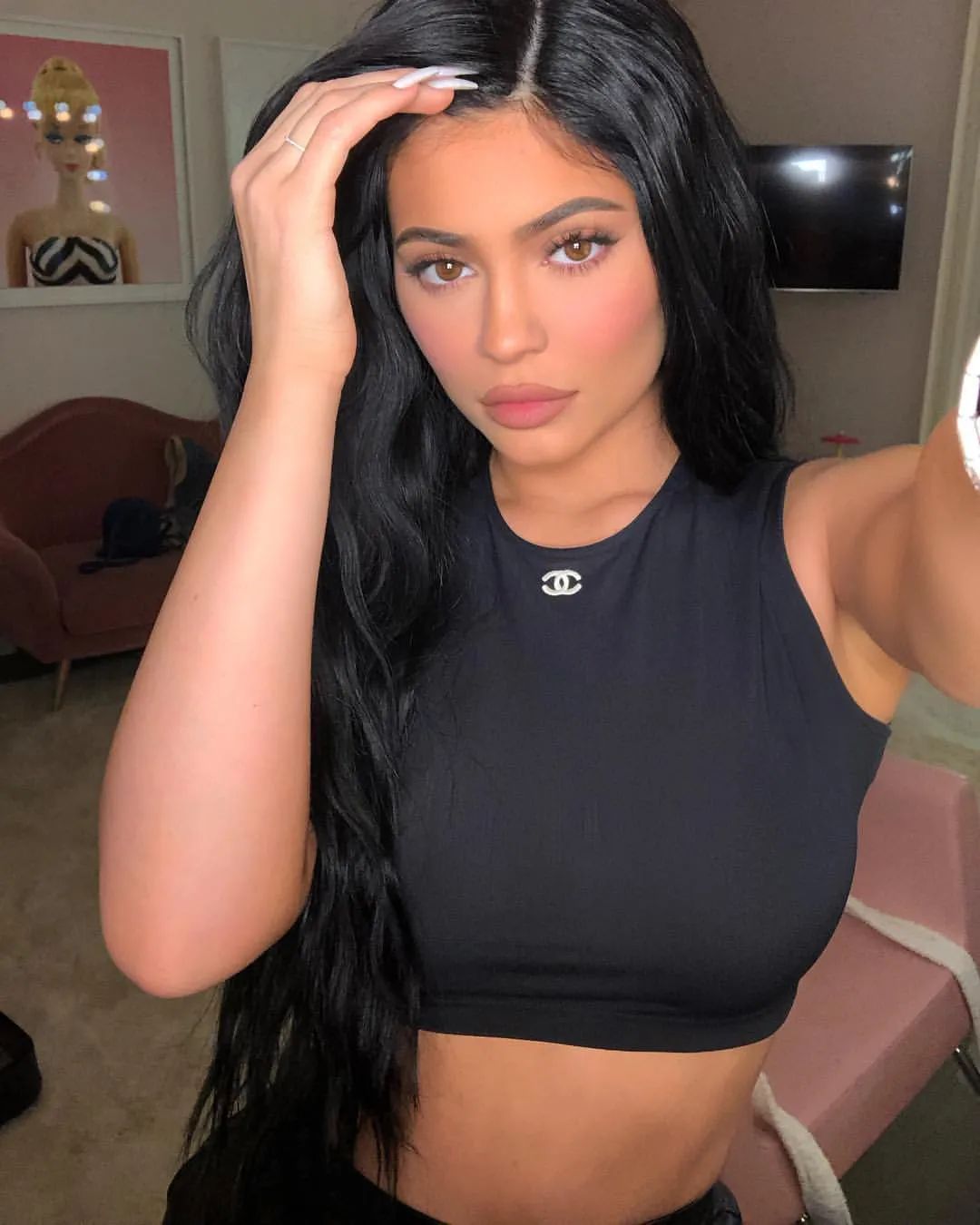 24岁的美国名媛Kylie Jenner 凯莉·詹娜成Instagram第一女网红