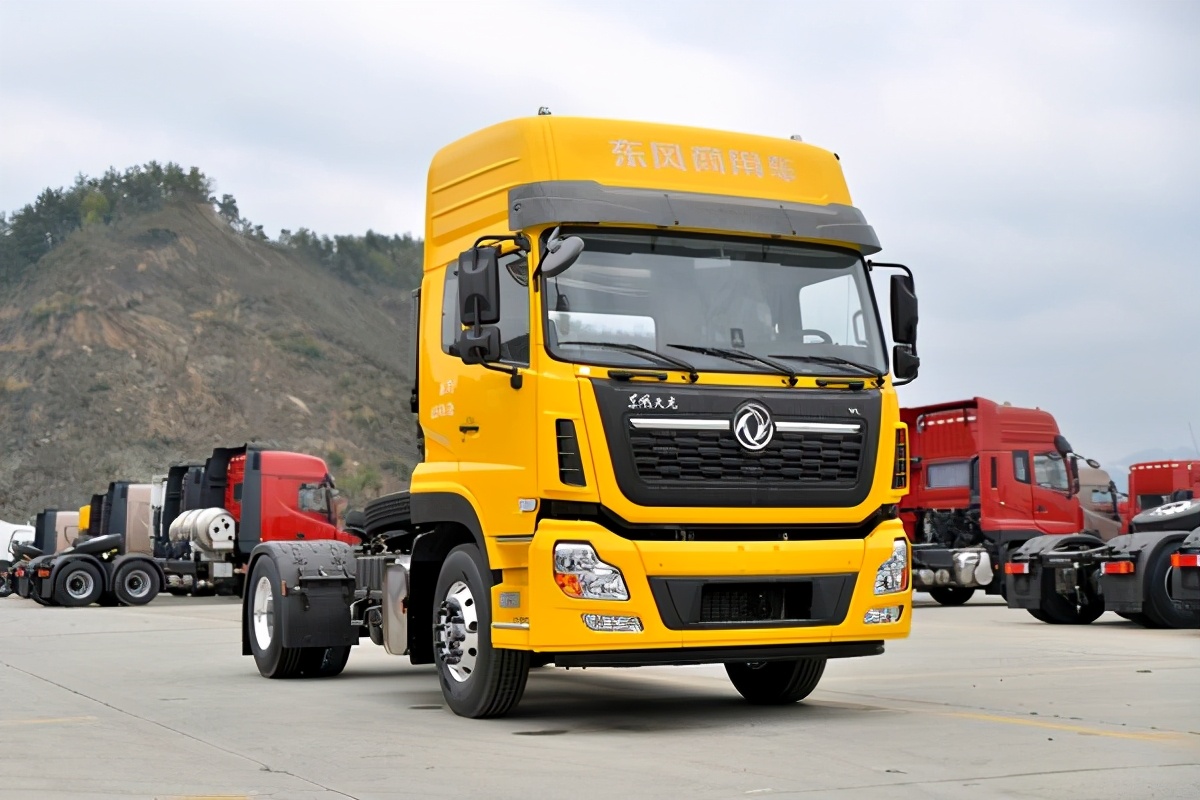 东风天龙牵引车(480马力康机) - 四帝国车市