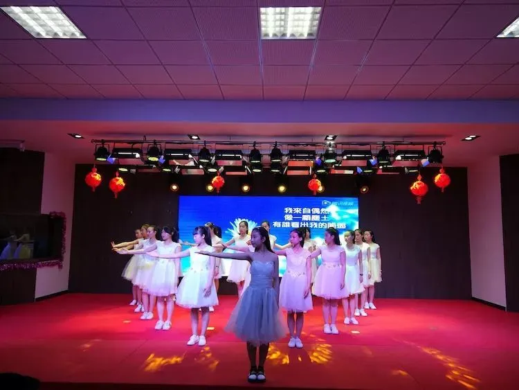 2020衡水一中保定分校（贺阳外国语学校）幼升小，小升初火热报名