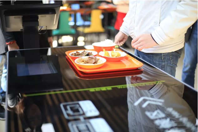 坐拥5大校区，14个食堂吃遍网红美食，湖南这所