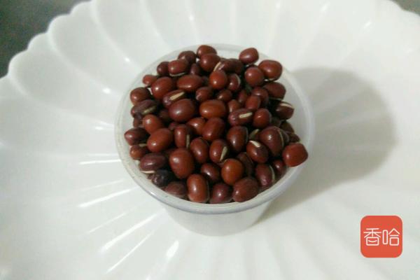 红豆米饭的做法（轻松做出好吃又松软香甜软糯的红豆米饭）