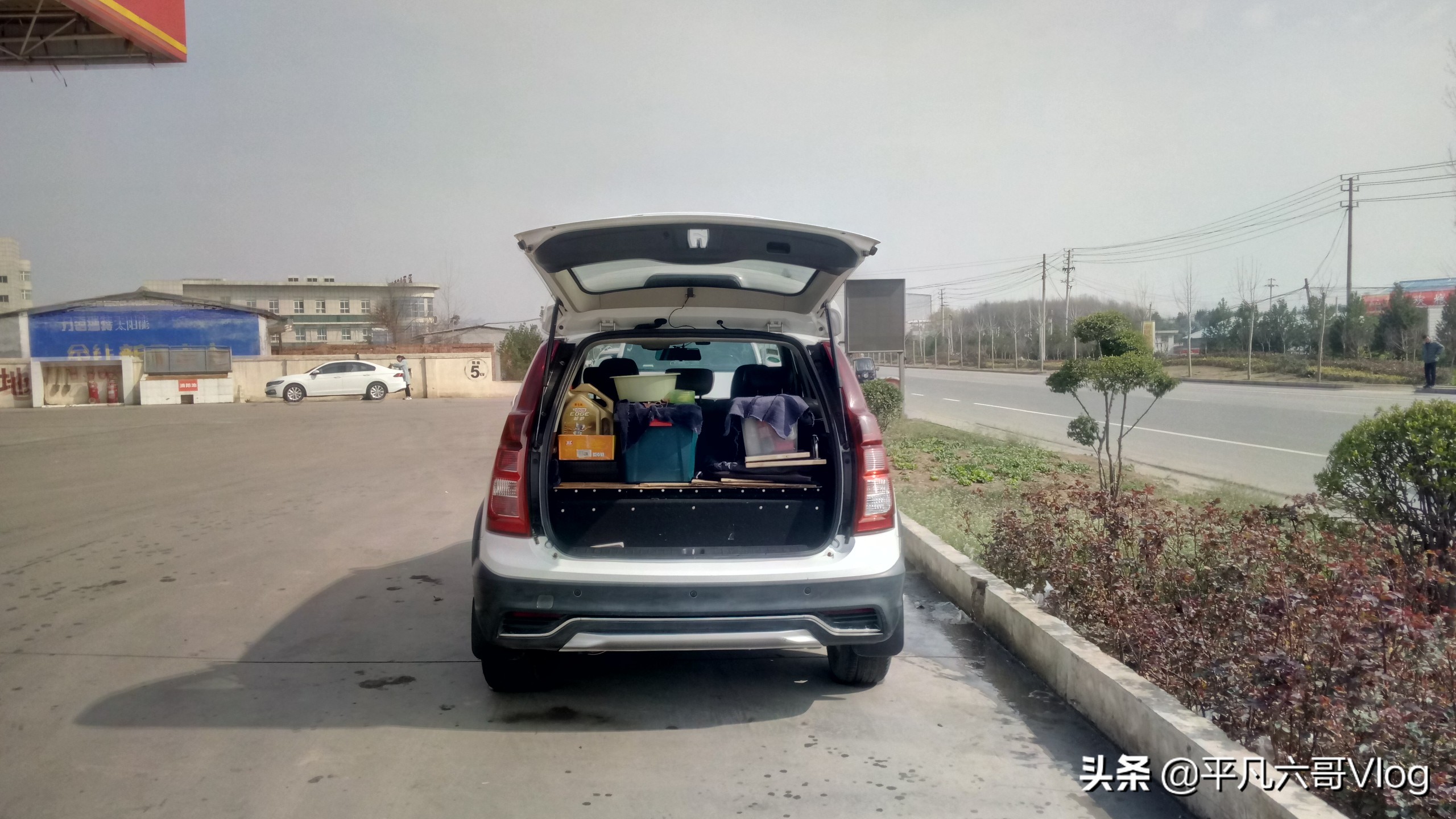 自己的爱车如何清洗才省钱？看看我的操作，你就明白了