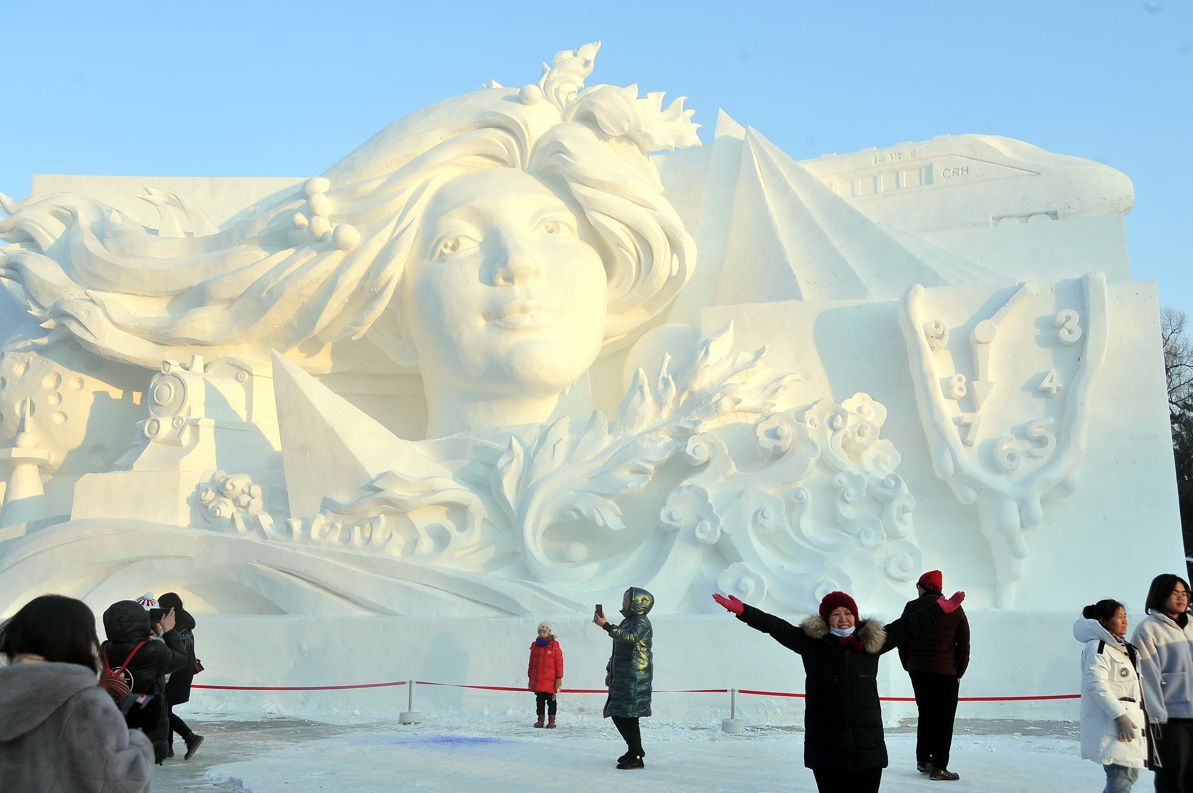 冰雪大世界门票,冰雪大世界门票多少钱一张2022