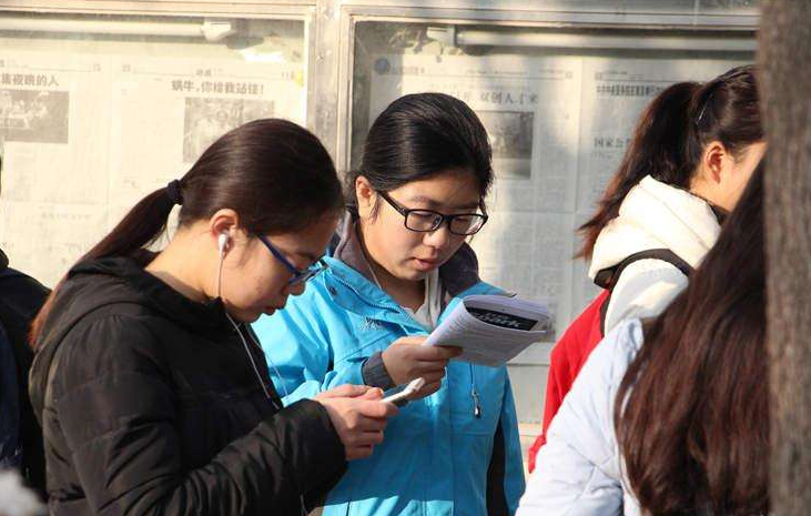如何攻克英语四六级听力，掌握这5个技巧很重要，助你轻松拿高分