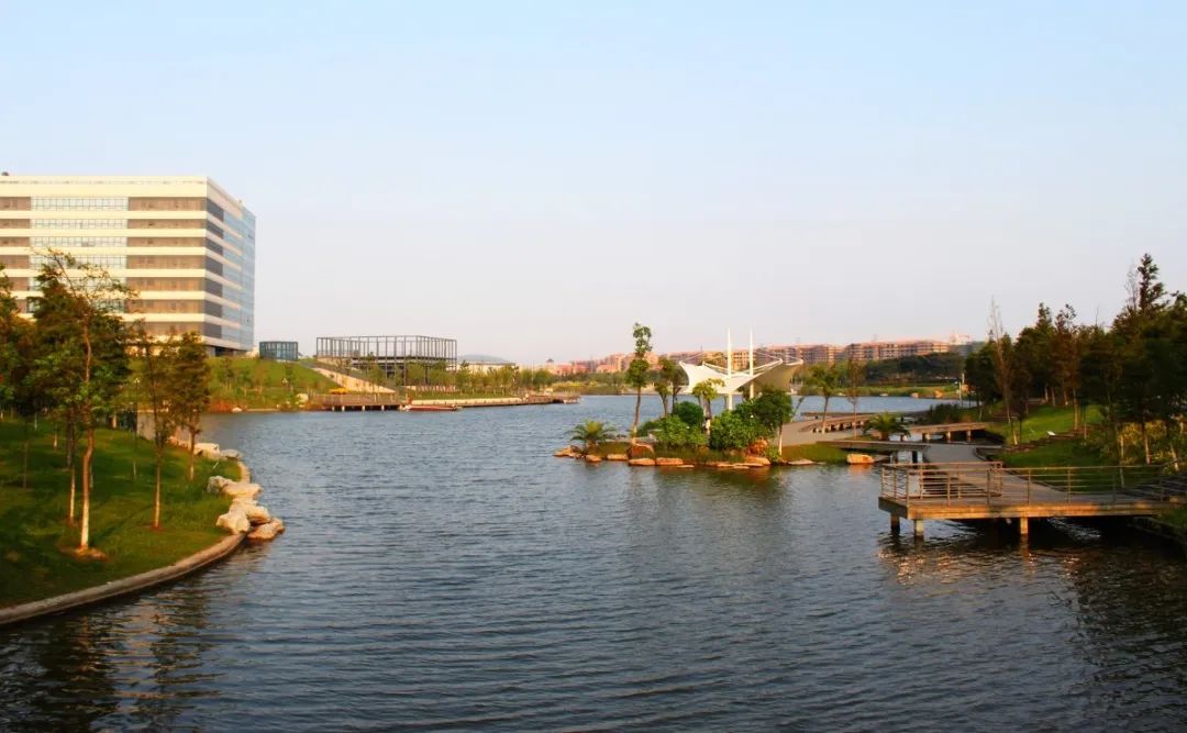 学校有何热门专业？优秀考生有奖学金吗？18所双一流高校答复！