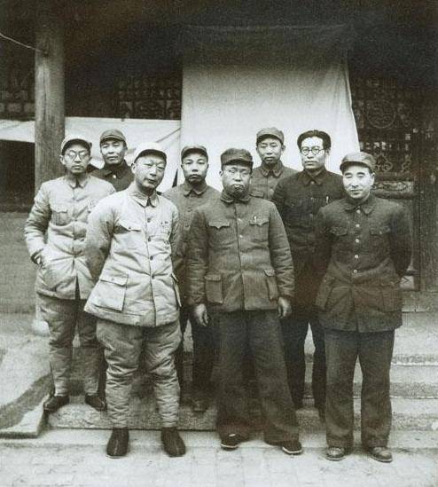 十大元帅1933年谁排名最高：聂荣臻不输于林彪，贺龙只能排在第九