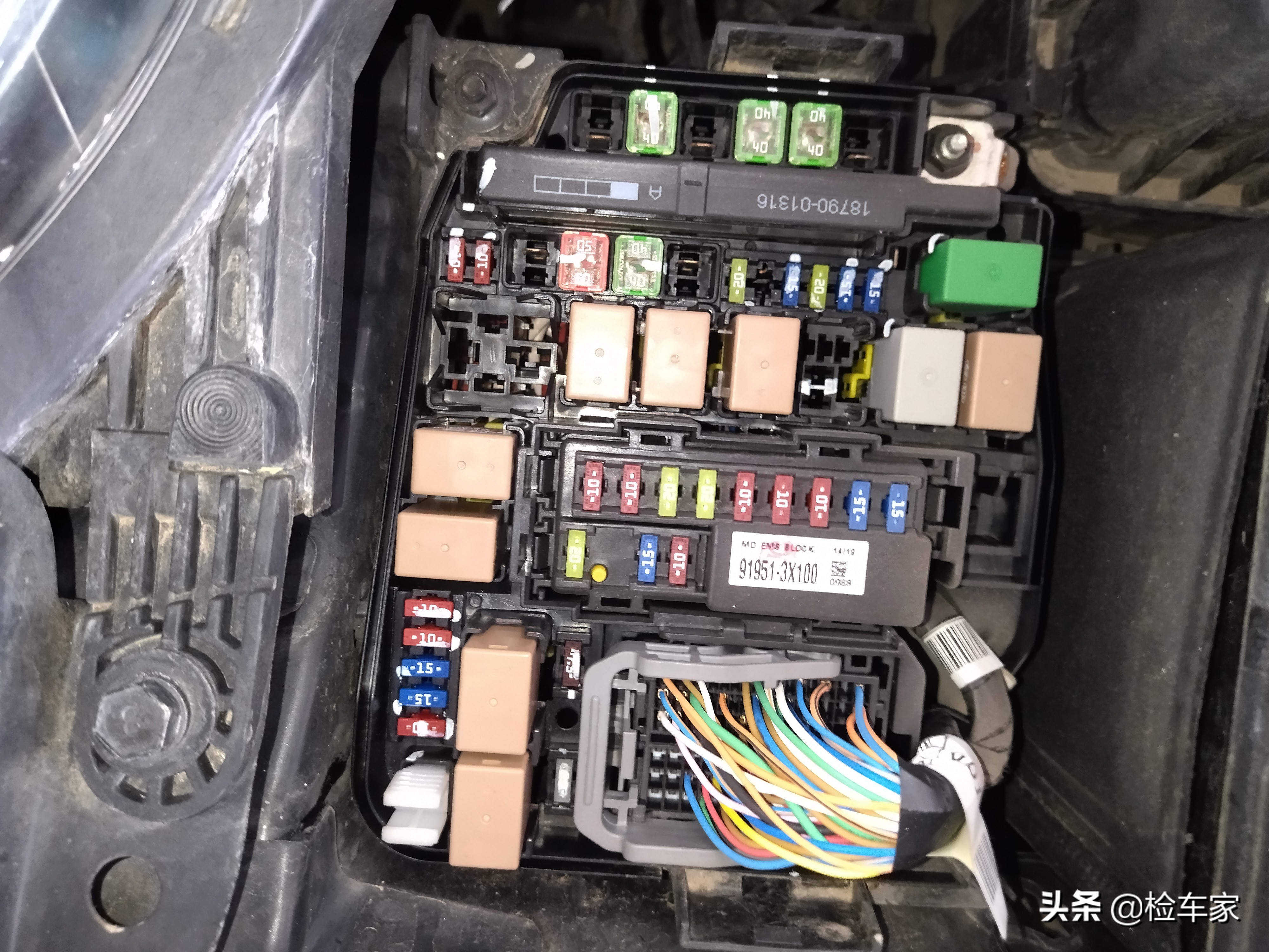 油耗堪比日系，配置不输国产，现如今只卖5万块的K3，值吗？