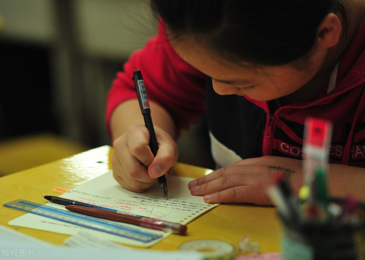 2022年高考开始报名了，这三大事项要注意，否则影响参加高考