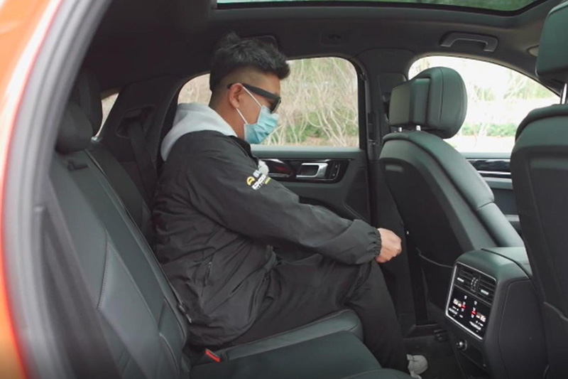 不一样的不仅是车尾 测试保时捷Cayenne Coupé