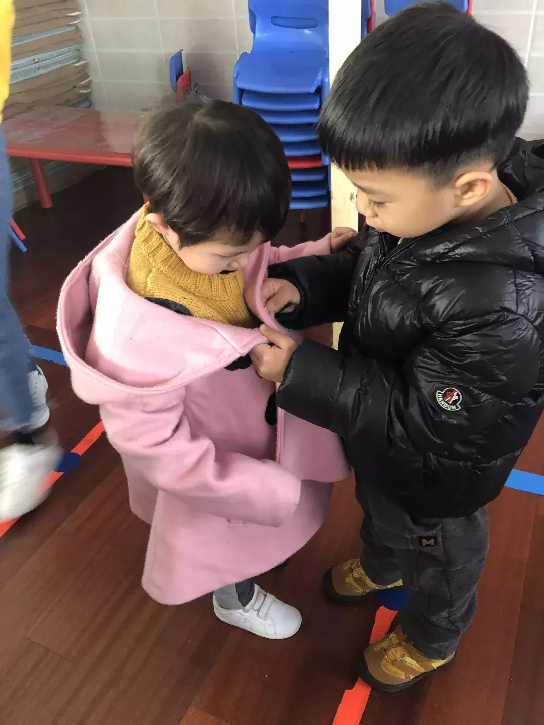 高碑店市第一幼儿园校园风景线:友爱的点点四班
