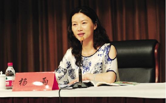 中南大学文学与新闻传播学院（中南大学）