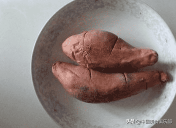 微波炉烤红薯几分钟 自己在家怎么用微波炉烤红薯