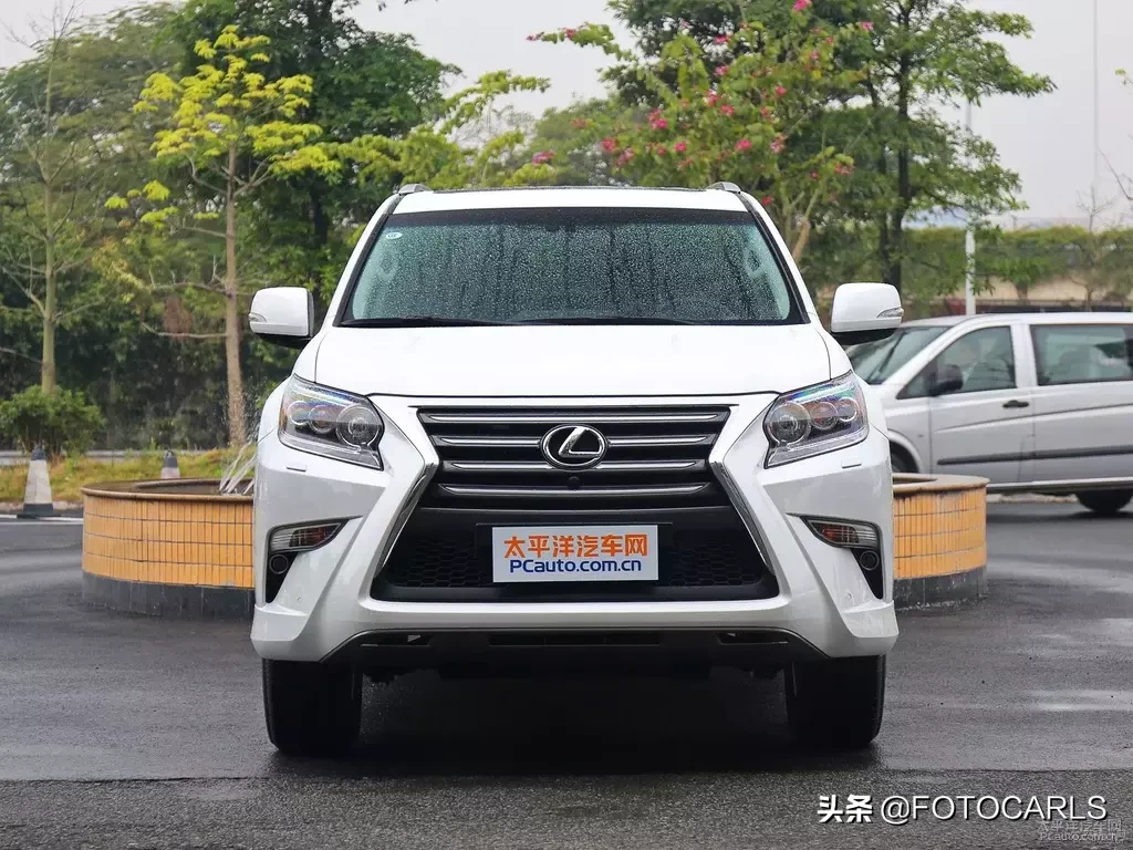 高配版“普拉多”！雷克萨斯GX 400实拍图赏，84万需要真爱！