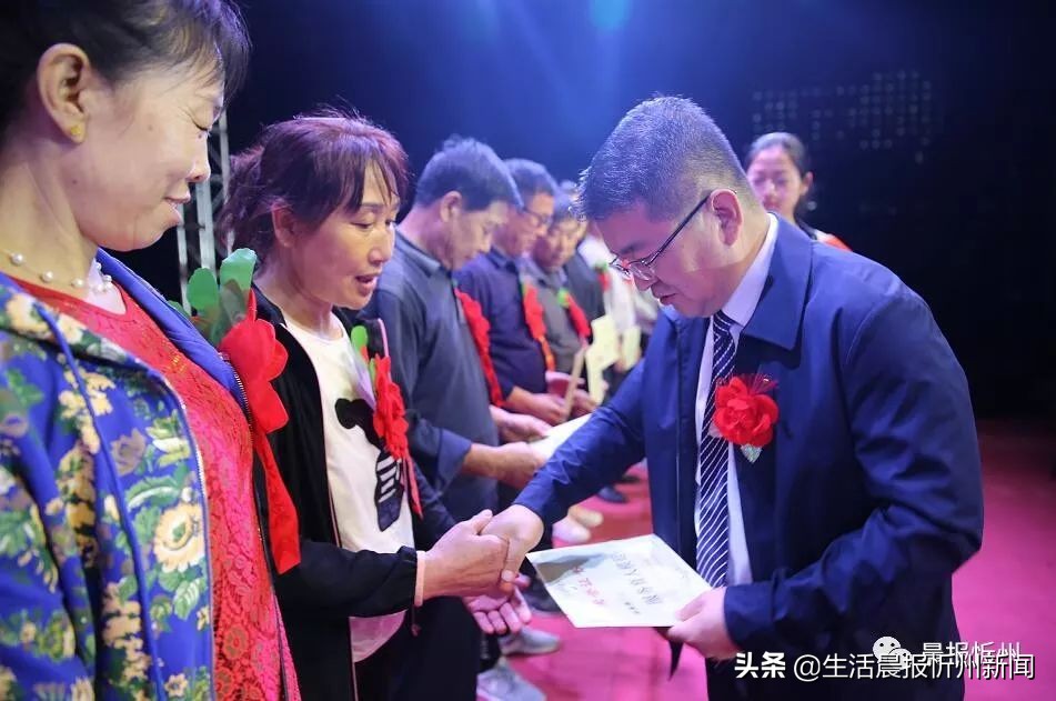 燃爆！忻州一中百日誓师大会刷屏网络，莘莘学子激情饱满向前冲...