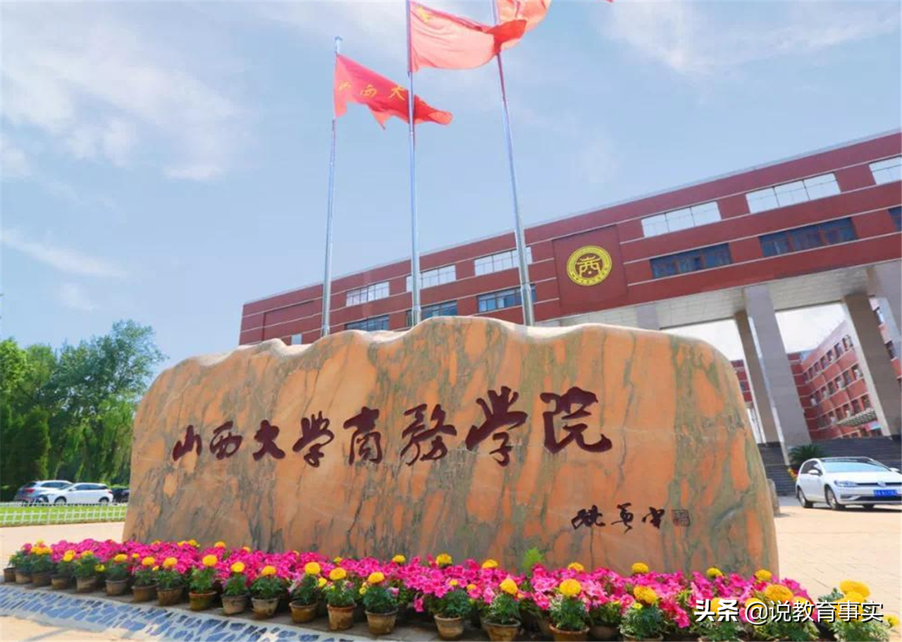 2021年高考1078万人，巨大竞争压力下，高考生迎来“三大”好消息