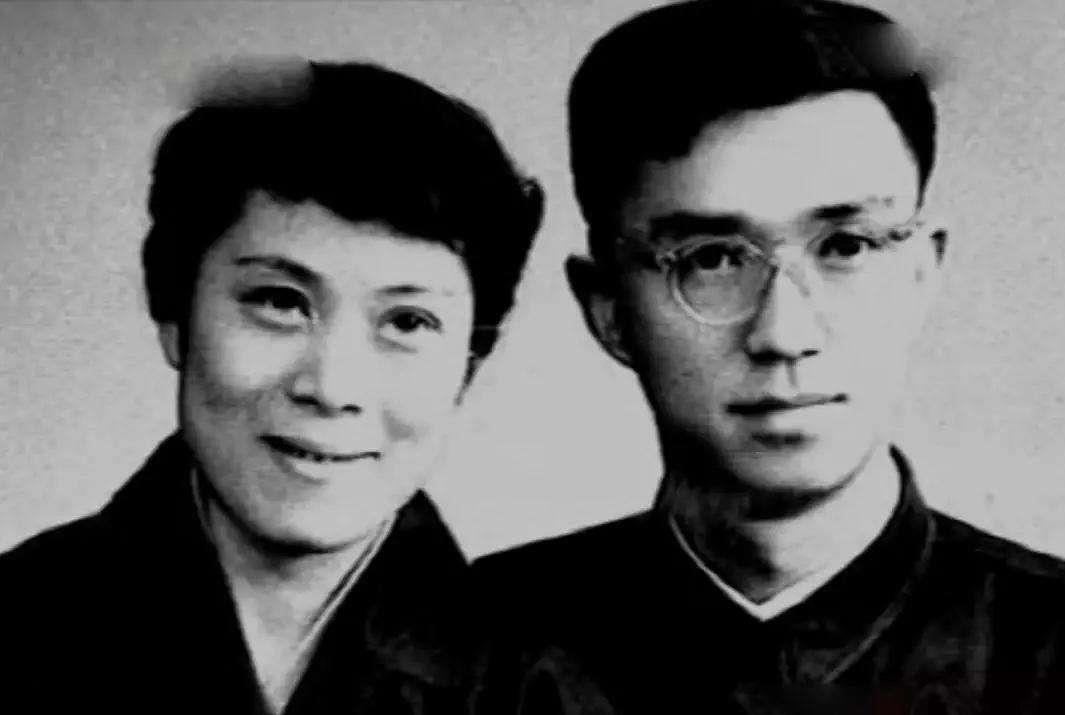 谢晋：4个子女3个低智，唯一正常的孩子患癌离世，一生比黄连还苦