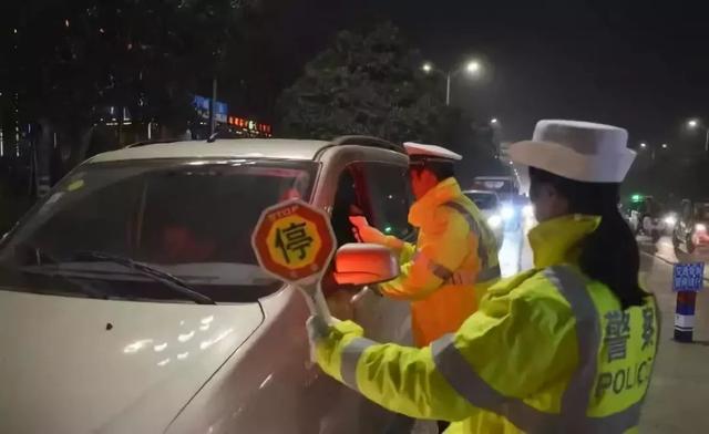 驾驶证换证的90天内，是这么算的