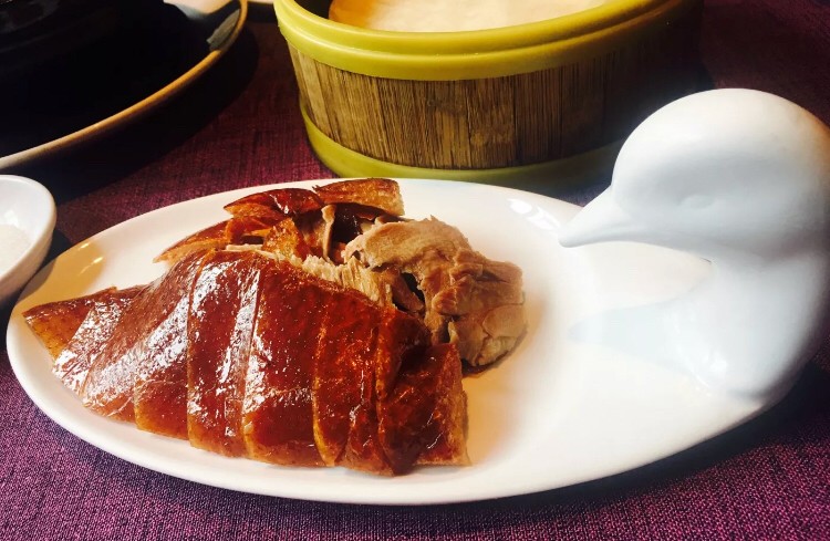 北京土著：吃烤鸭千万别去全聚德！这10家烤鸭才正宗！你吃过几家