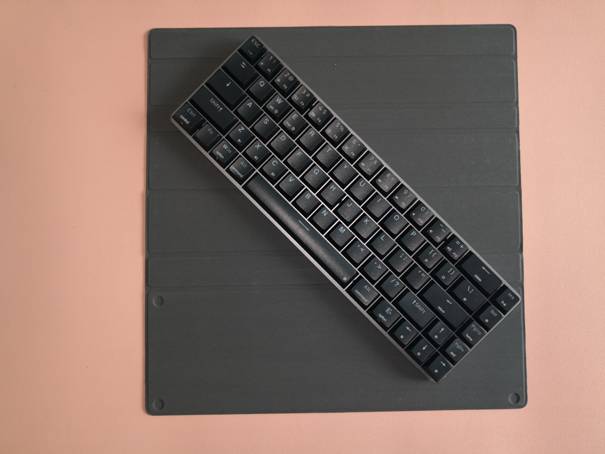 机械键盘居然如此纤薄- SKYLOONG 小呆虫 NT68 便携无线键盘评测