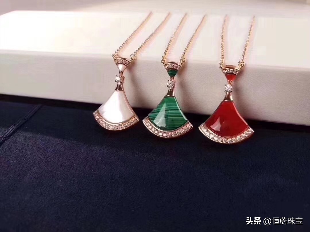 七夕情人节最受女生欢迎的十大项链排行榜，卡地亚双环项链排第六