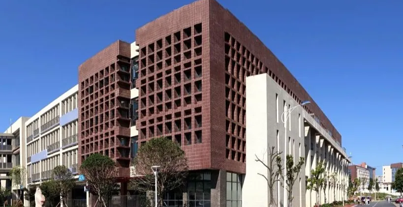 四川有所“中医药”命名的医学高校，已培养10万名医药卫生人才